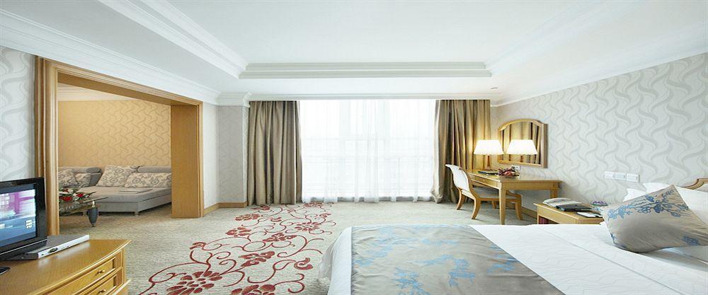 South China Harbour View Hotel Shenzhen Bagian luar foto